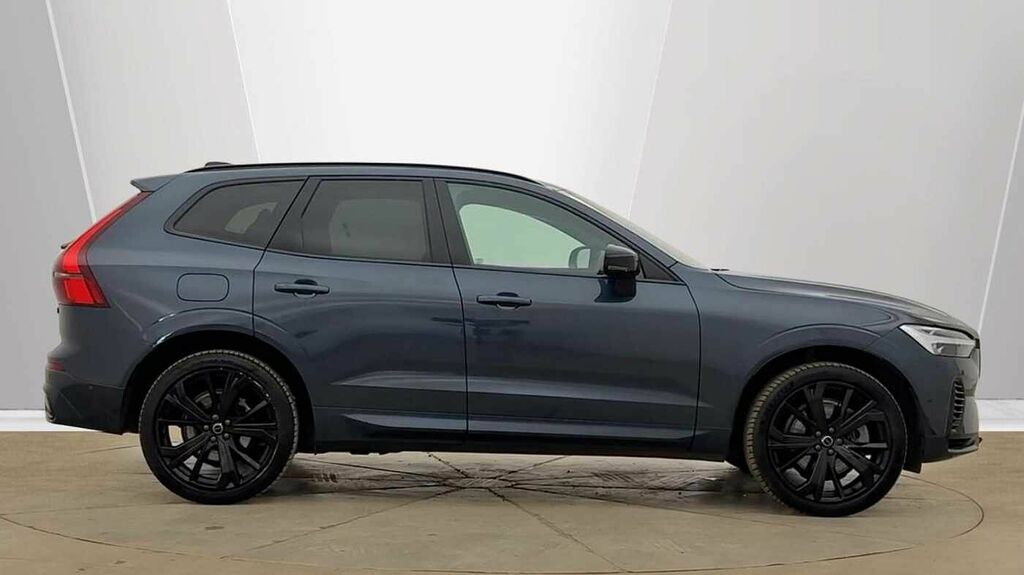 Volvo XC60 Black Edition Plus, T6 Awd Plug-in Hybrid, Electri Blue #2