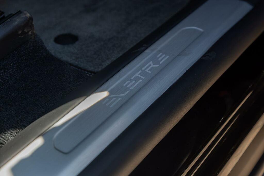 Lotus Eletre 450Kw 600 Sport Se 112Kwh Estate SG26BAA Black #38