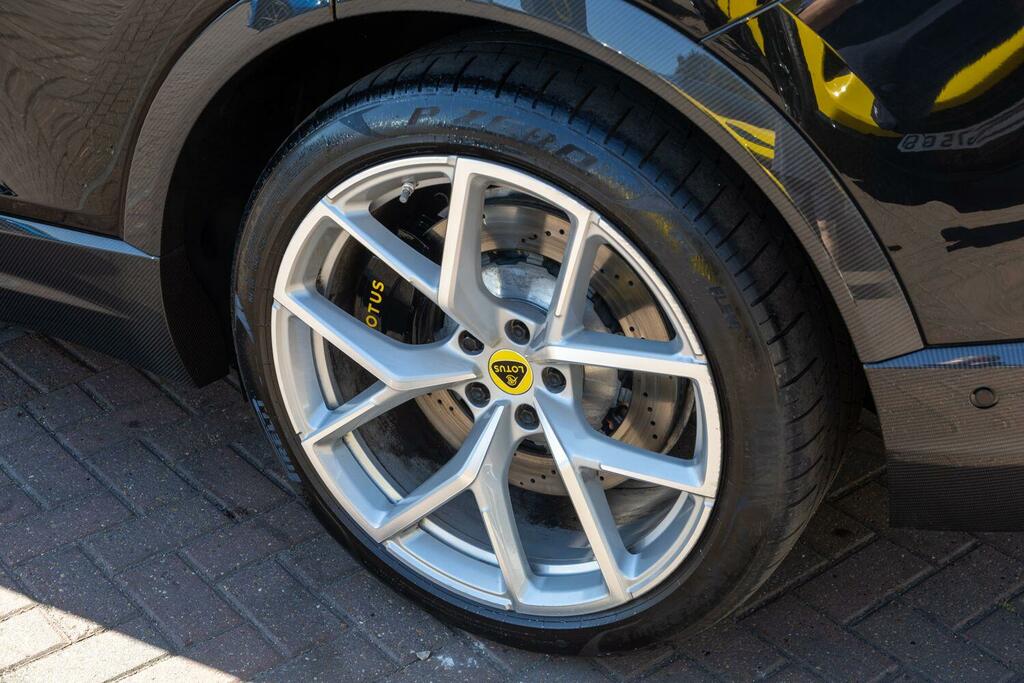 Lotus Eletre 450Kw 600 Sport Se 112Kwh Estate SG26BAA Black #24