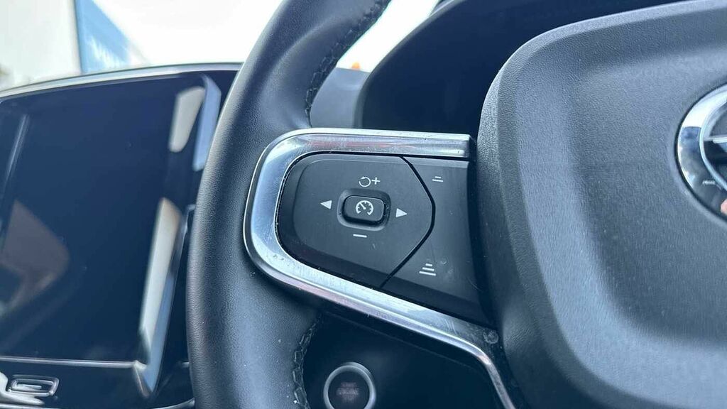 Volvo XC40 Ultra, B4 Mild Hybrid, Dark 21 Alloys Wh Black #19