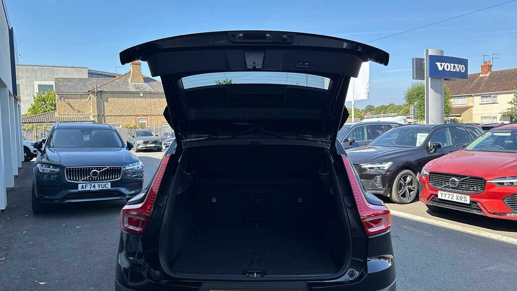 Volvo XC40 Ultra, B4 Mild Hybrid, Dark 21 Alloys Wh Black #13