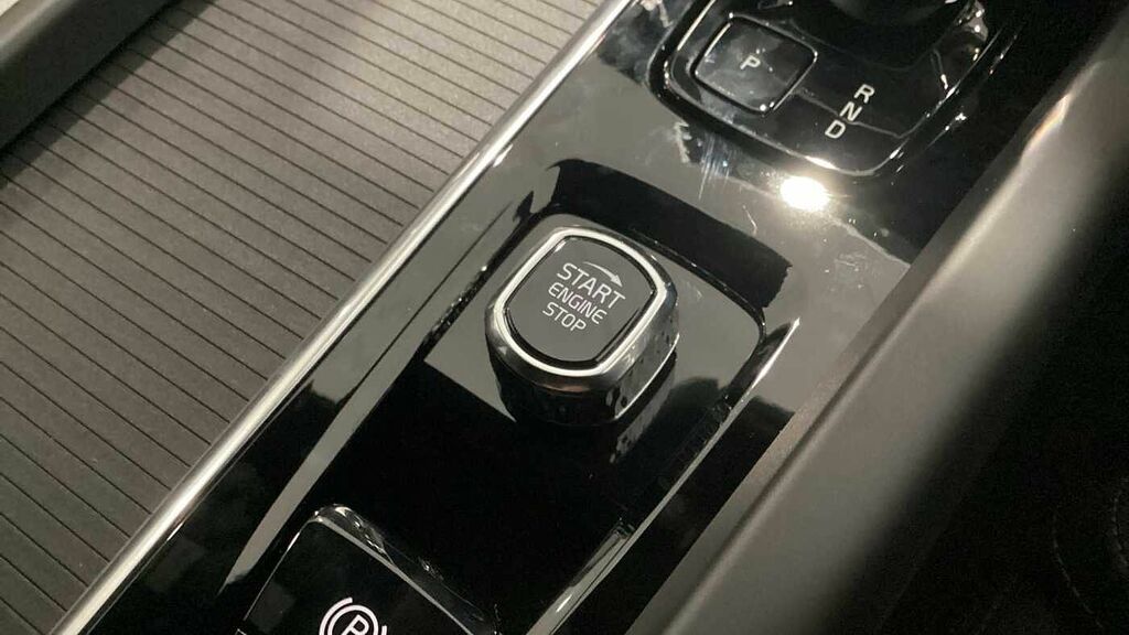 Volvo XC60 Ultra, T8 Awd Plug-in Hybrid, Dar Blue #25