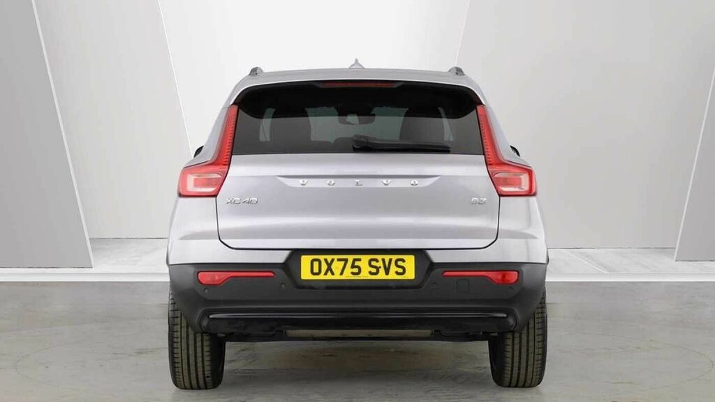 Volvo XC40 Ultra, B3 Mild Hybrid, Dark OX75SVS Silver #4