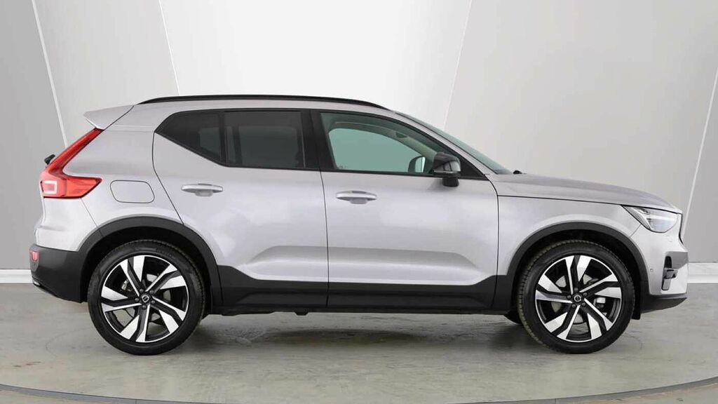 Volvo XC40 Ultra, B3 Mild Hybrid, Dark OX75SVS Silver #2