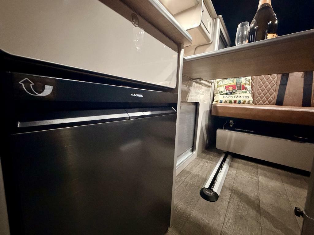 Volkswagen Transporter T6.1 Endless Summer Rail Bed Camper Grey #4