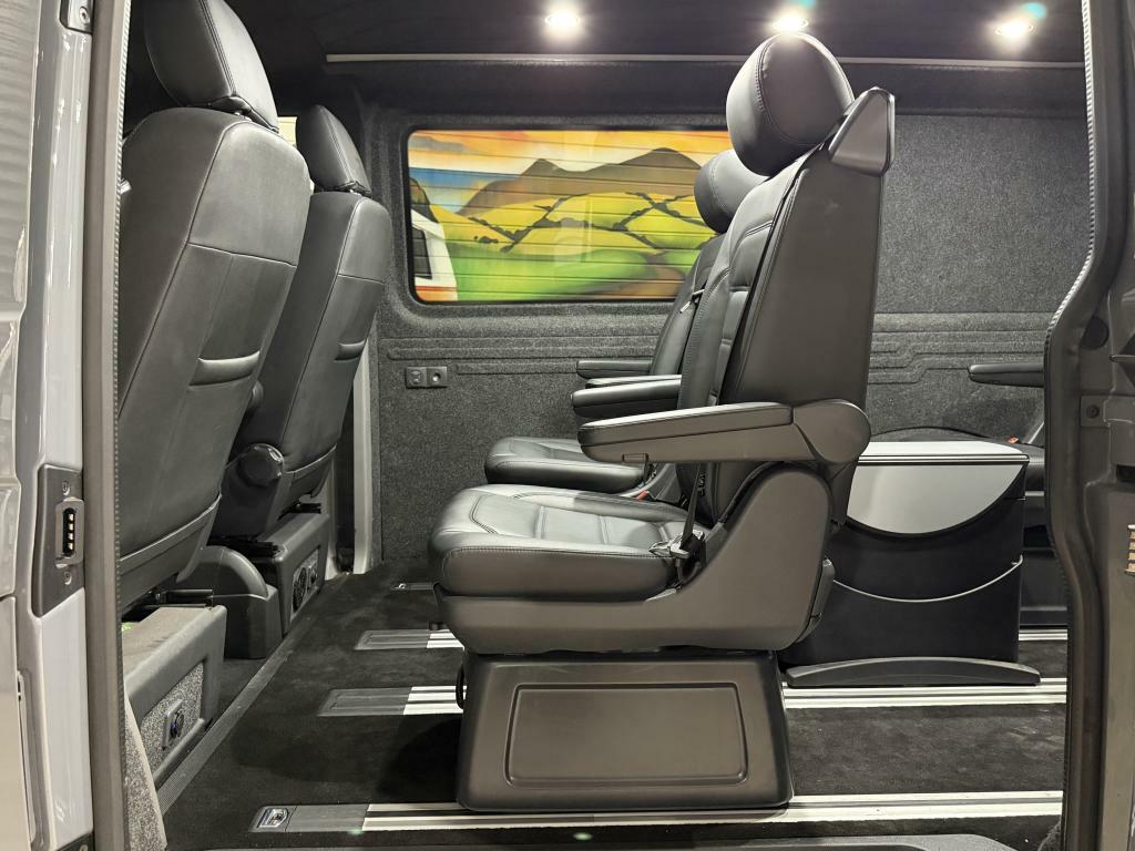 Volkswagen Transporter With Popup Roof-rockroll-hob-sink  #23