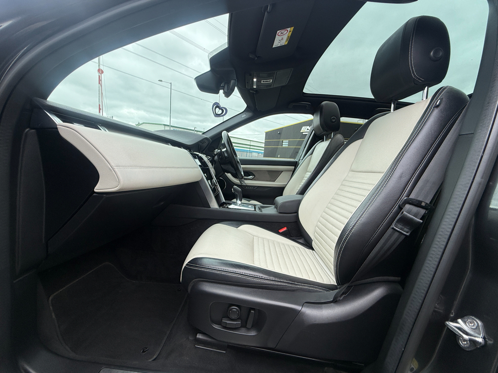 Land Rover Discovery Sport Automatic Black #12