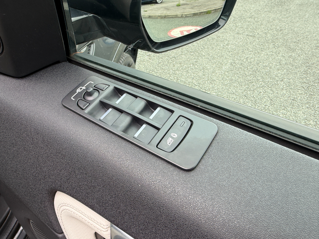 Land Rover Discovery Sport Automatic Black #34