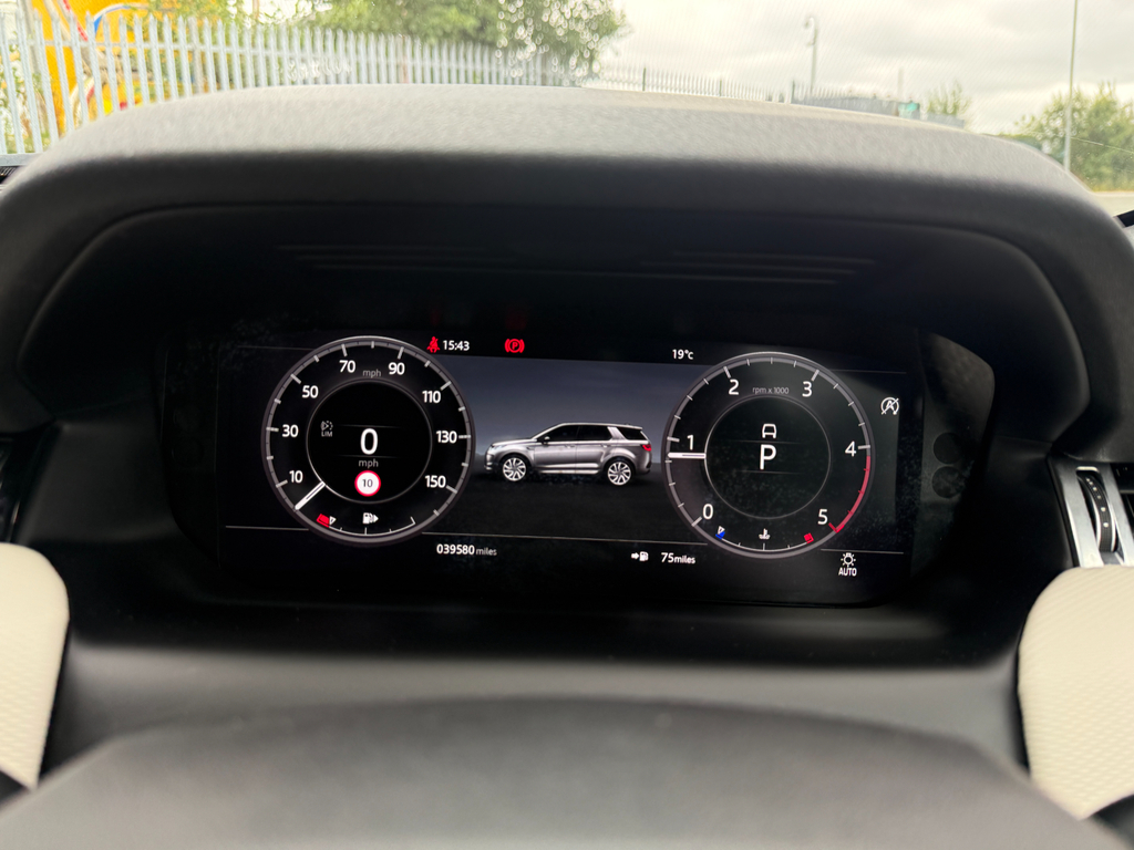 Land Rover Discovery Sport Automatic Black #35