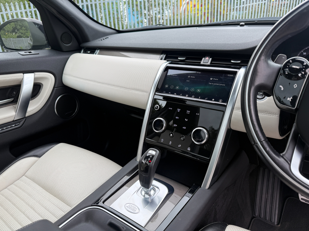 Land Rover Discovery Sport Automatic Black #32