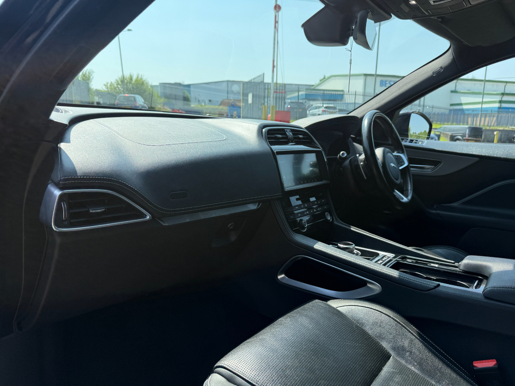 Jaguar F-Pace 2.0 D180 R-sport Awd Euro 6 Ss Black #15