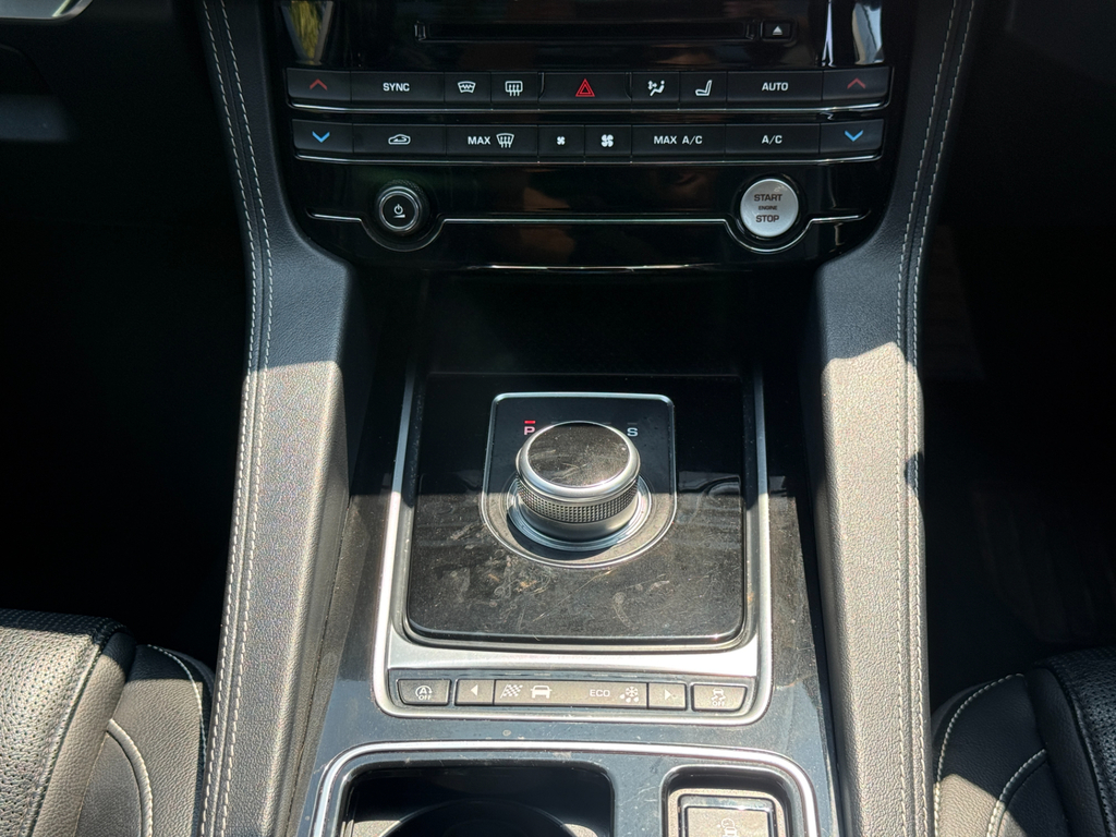 Jaguar F-Pace 2.0 D180 R-sport Awd Euro 6 Ss Black #27
