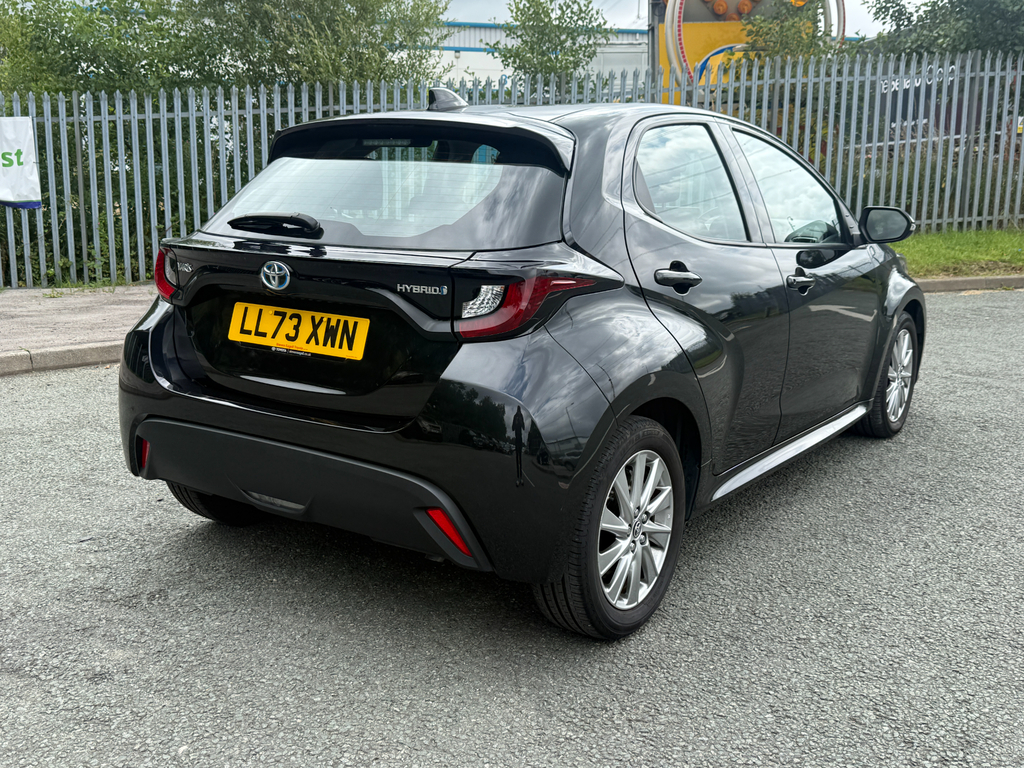 Toyota Yaris 1.5 Vvt-h Icon Hatchback Hybrid E-cvt E #4