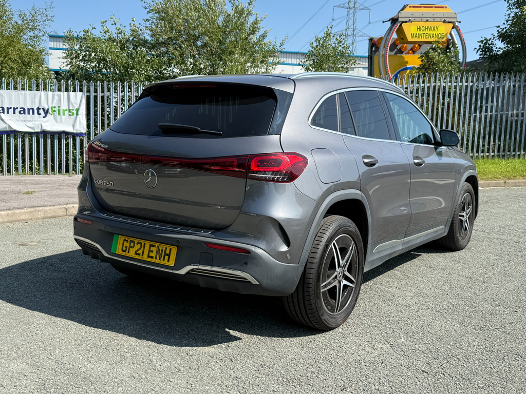 Mercedes-Benz EQA 250 66.5Kwh Amg Line Suv 190 Ps  #3