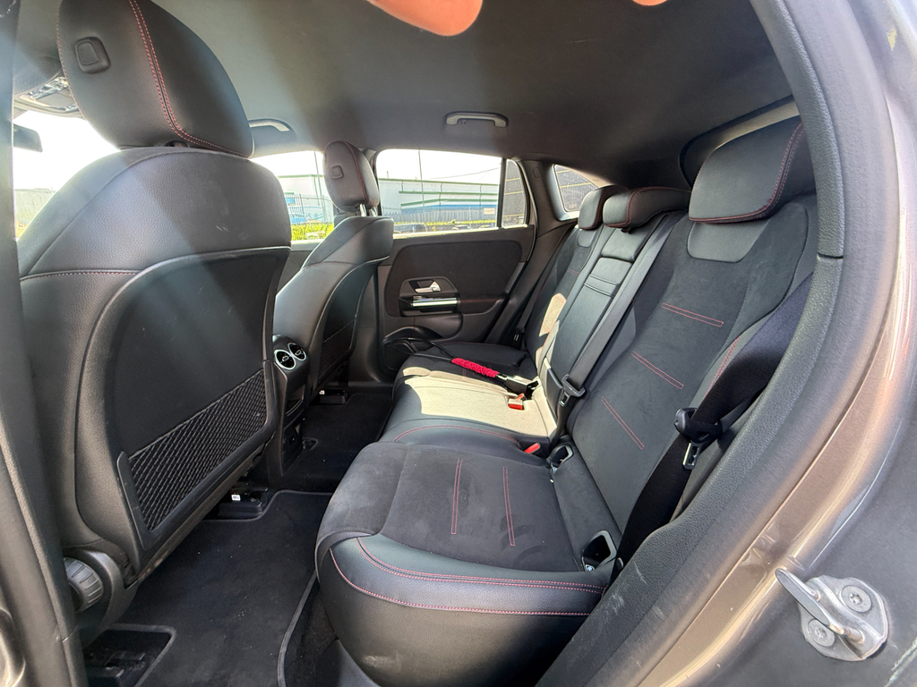 Mercedes-Benz EQA Eqa 250 140Kw Amg Line 66.5Kwh Grey #13