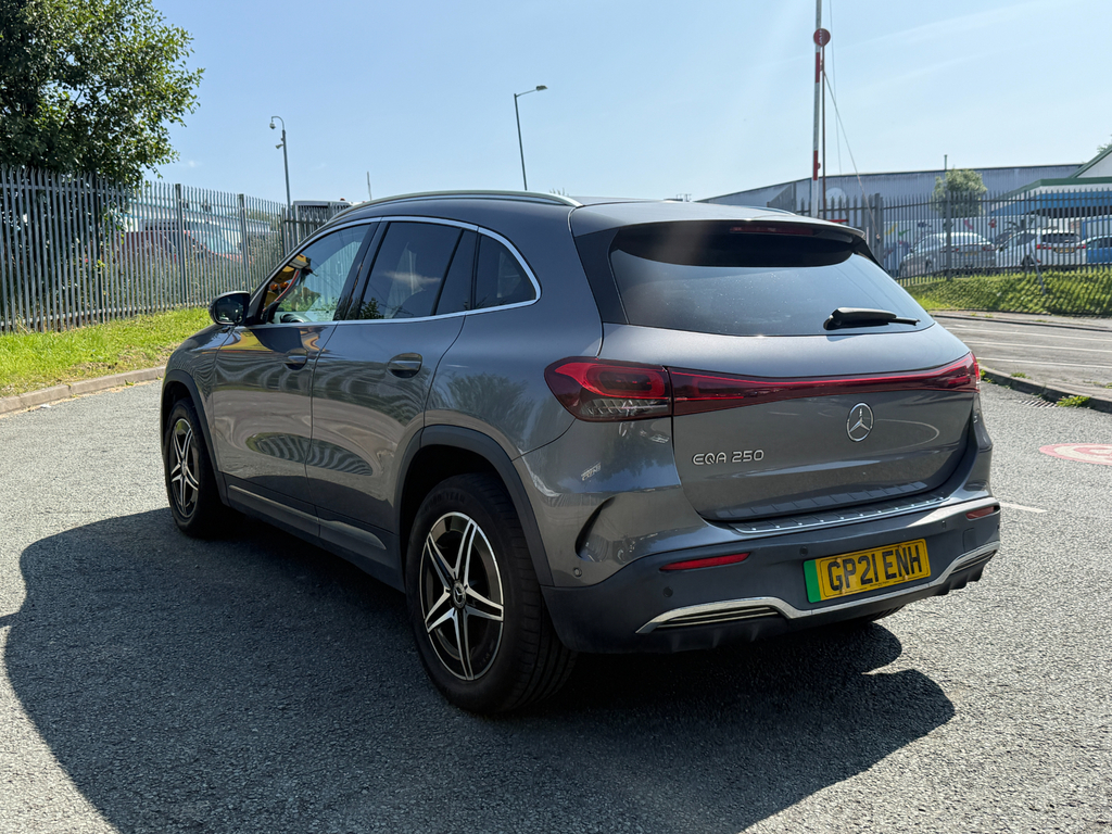 Mercedes-Benz EQA 250 66.5Kwh Amg Line Suv 190 Ps  #5