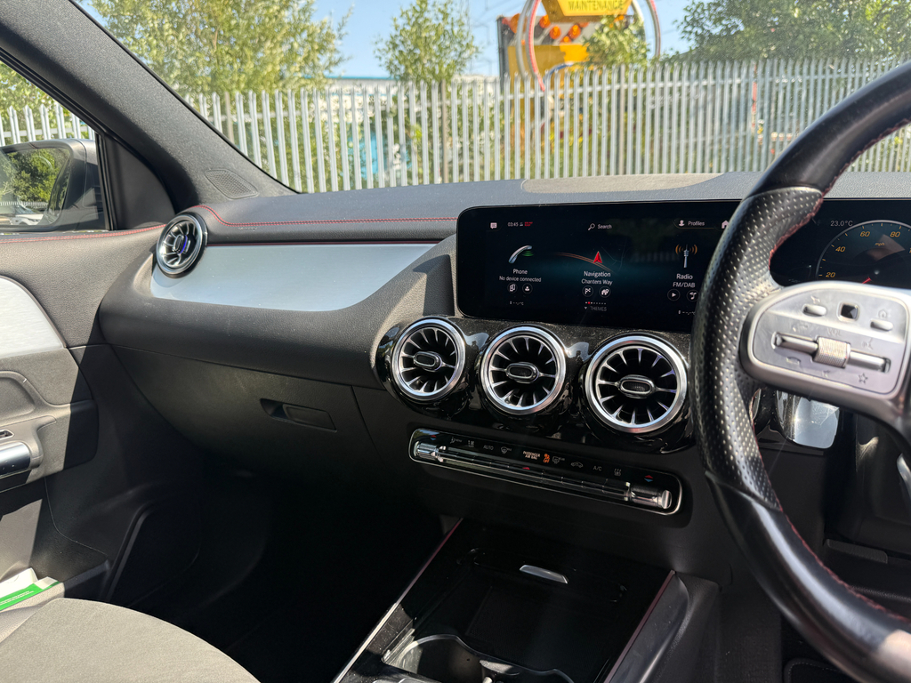 Mercedes-Benz EQA Eqa 250 140Kw Amg Line 66.5Kwh Grey #22