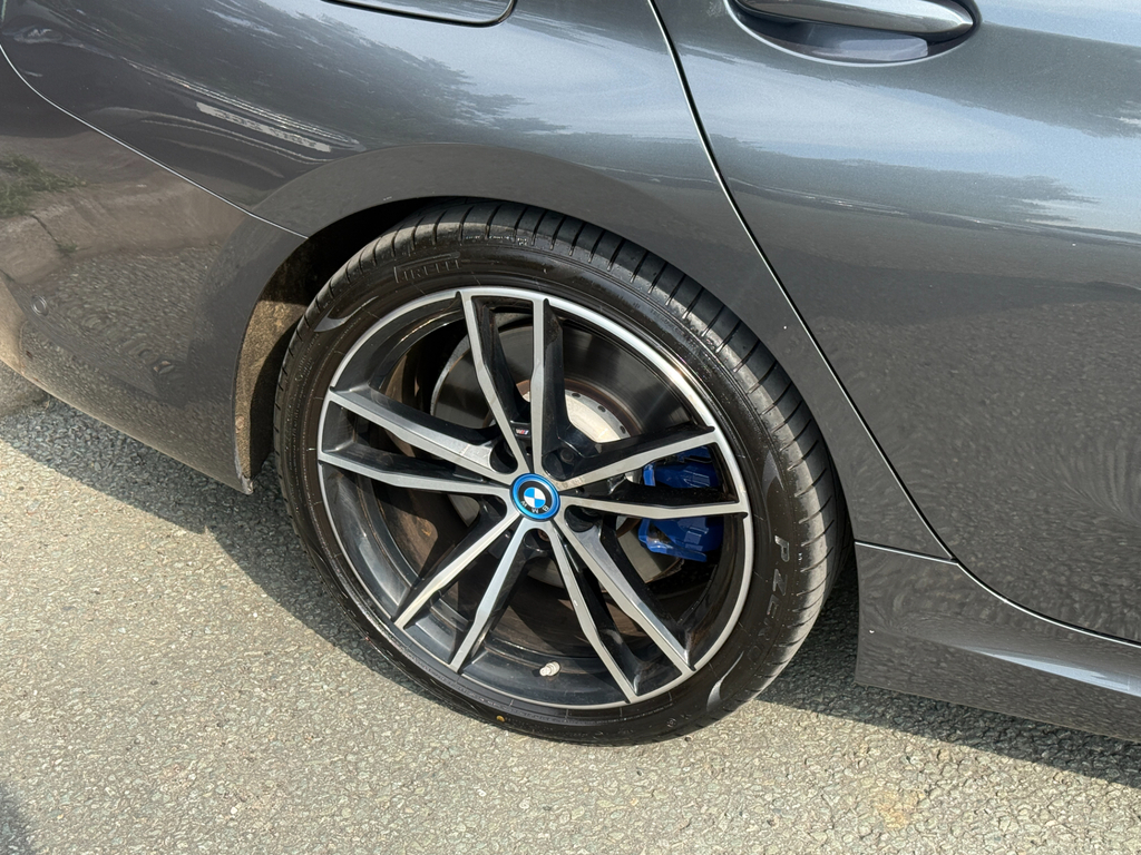 BMW 3 Series 2.0 12Kwh M Sport Touring Plug-in Hybri #4