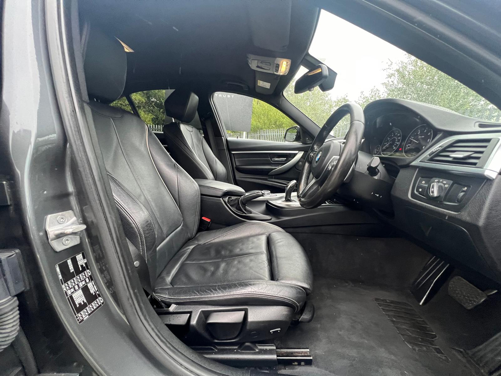 BMW 3 Series 2.0L 330E M Sport 181 Bhp Red #20