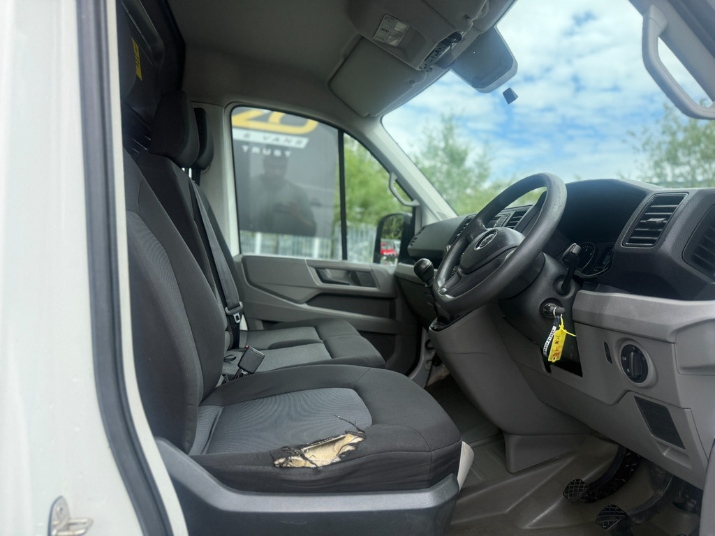 Volkswagen Crafter Cr35 Panel Van Trendline Mwb 140Ps 2.0 Tdi 6Sp Man Silver #25
