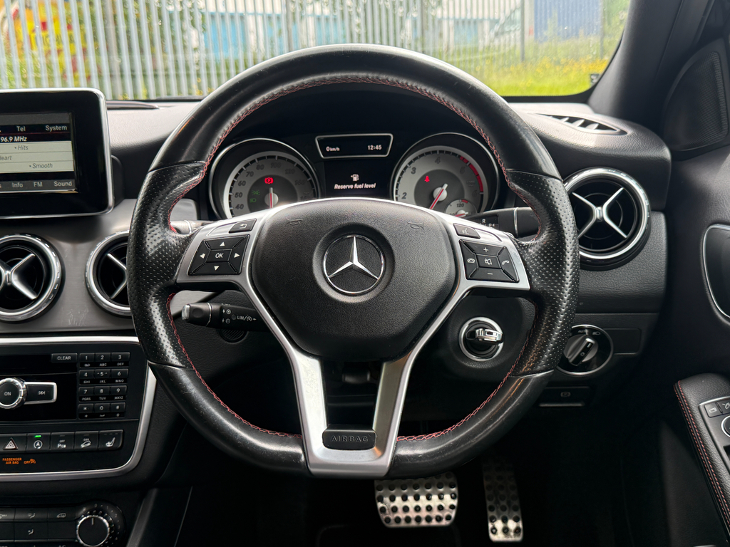 Mercedes-Benz GLA Class 2.1 Gla220 Cdi Amg Line Premium 4Matic Red #33