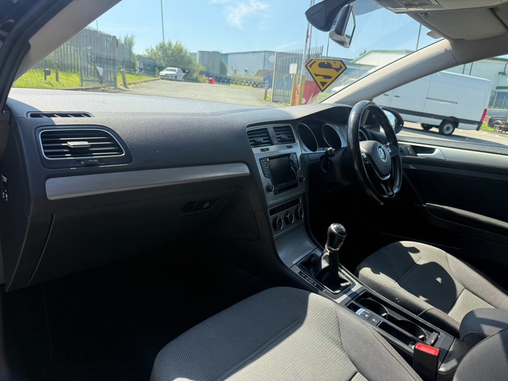 Volkswagen Golf Se Tsi Bluemotion Technology Dsg 5-Door Red #11