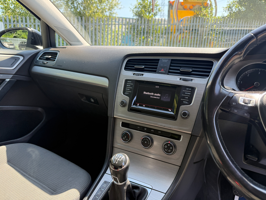 Volkswagen Golf Se Tsi Bluemotion Technology Dsg 5-Door Red #24