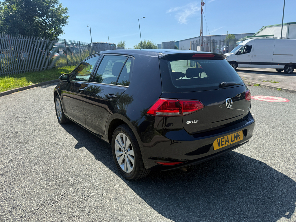Volkswagen Golf Se Tsi Bluemotion Technology Dsg 5-Door Red #5