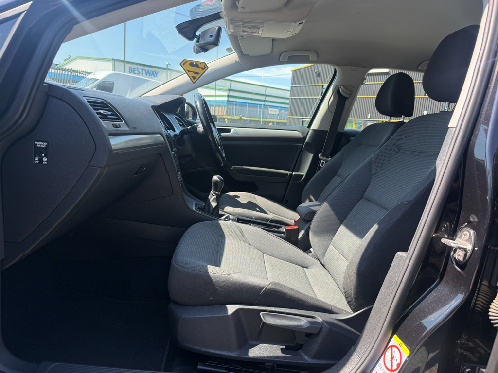 Volkswagen Golf Se Tsi Bluemotion Technology Dsg 5-Door Red #9