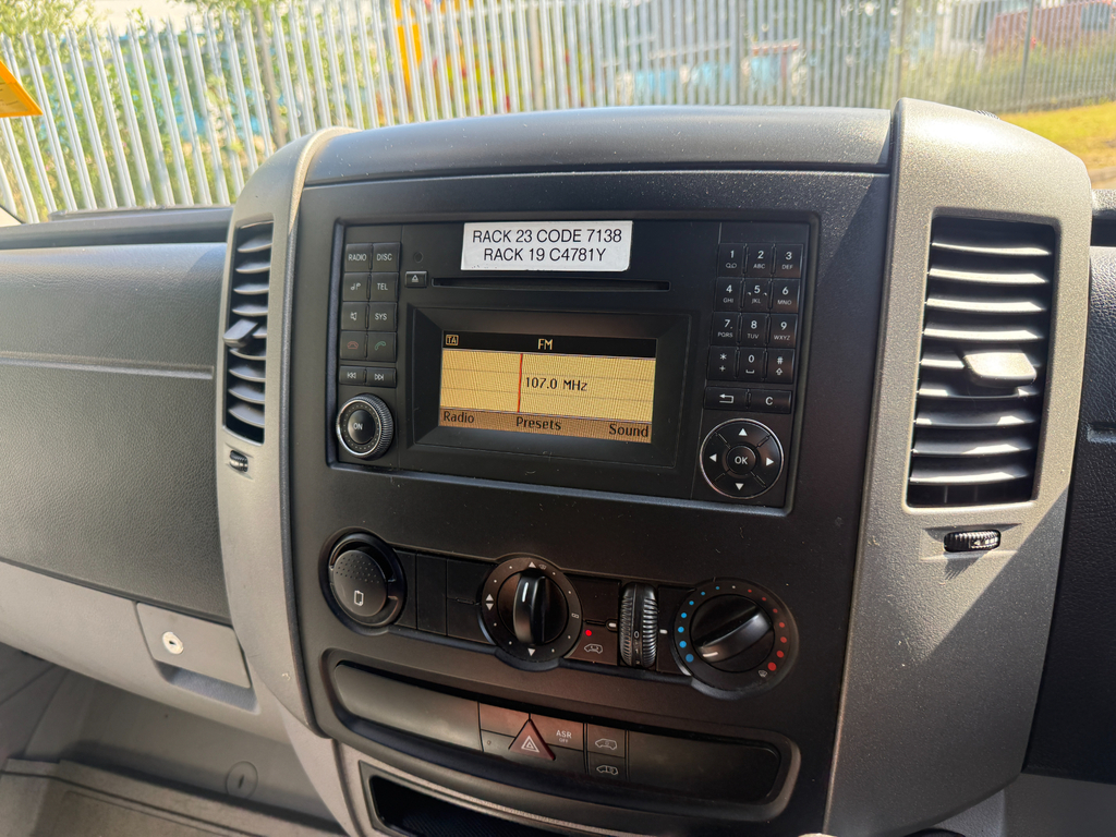 Mercedes-Benz Sprinter 2.1 316 Cdi Rwd L1 White #23