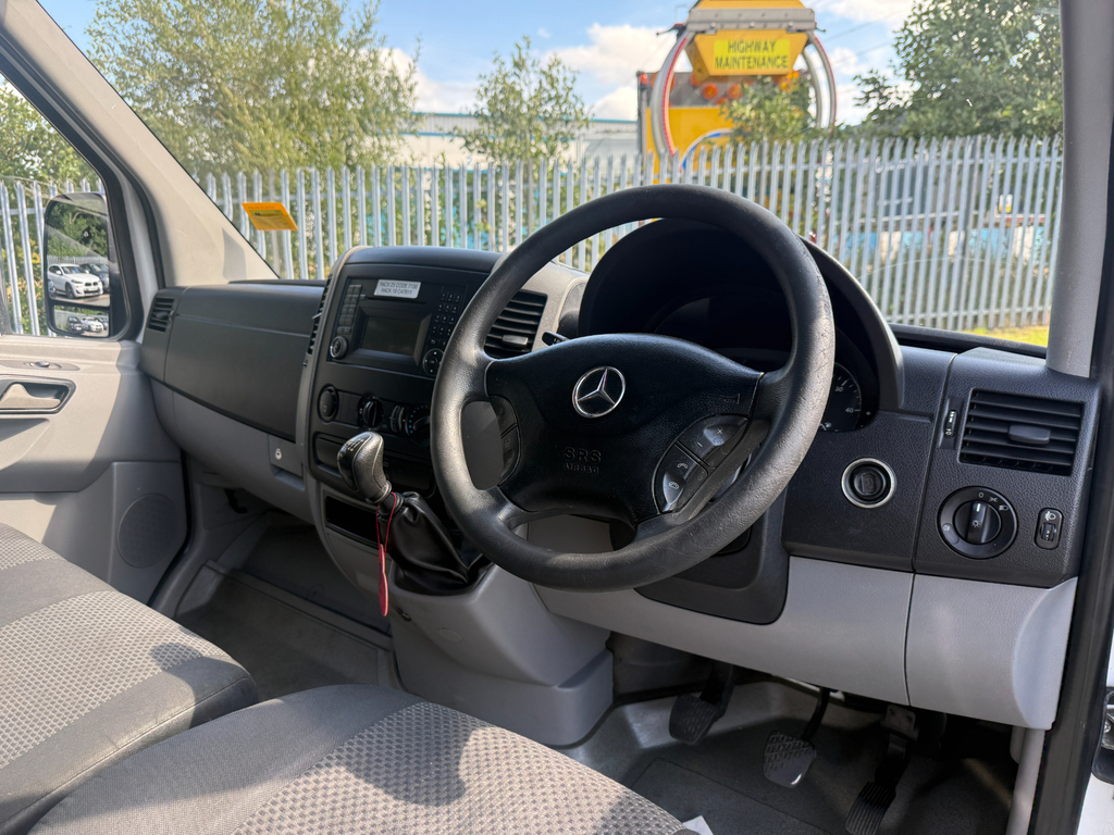 Mercedes-Benz Sprinter 2.1 316 Cdi Rwd L1 White #17