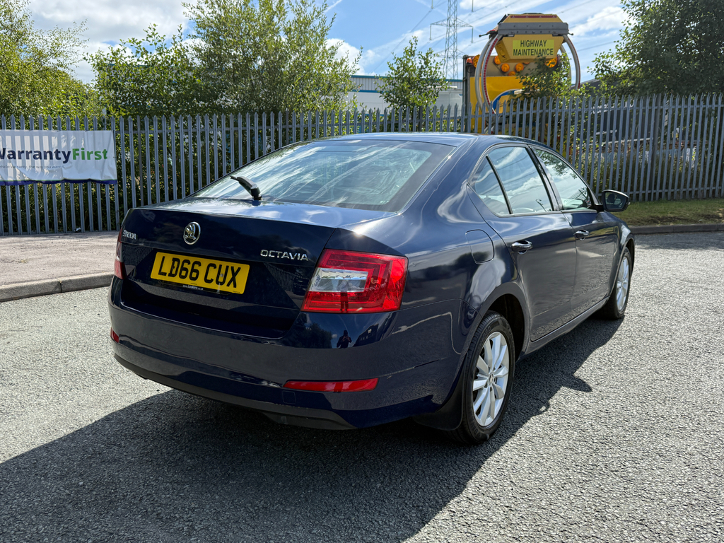 Skoda Octavia 1.6 Tdi S Hatchback Dsg Euro 6 Ss 1  #3