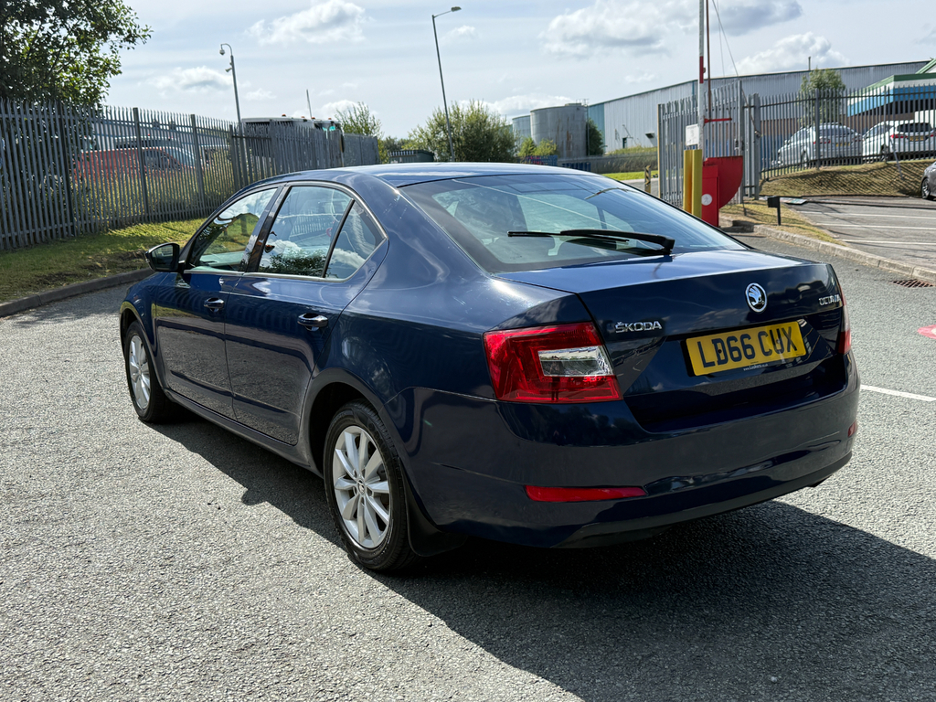 Skoda Octavia 1.6 Tdi S Hatchback Dsg Euro 6 Ss 1  #5