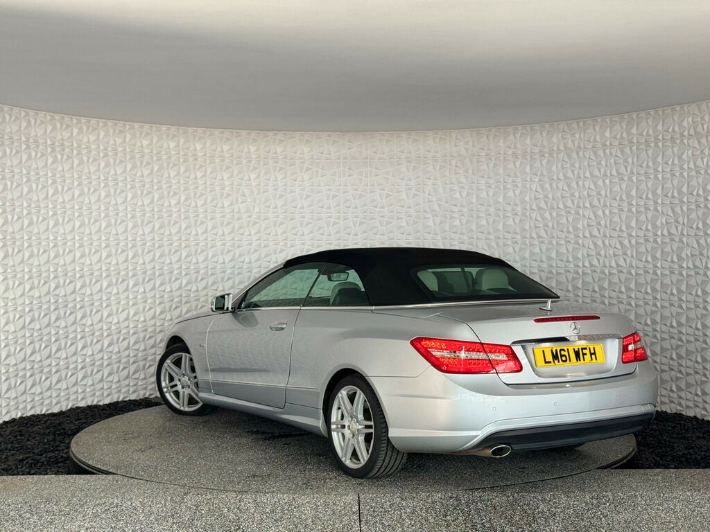 Mercedes-Benz E Class 2.1 E220 Cdi Blueefficiency Sport Edition 125 Cabr Silver #2