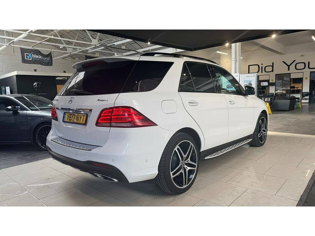 Mercedes-Benz GLE Class Gle350d V6 Amg Line White #2