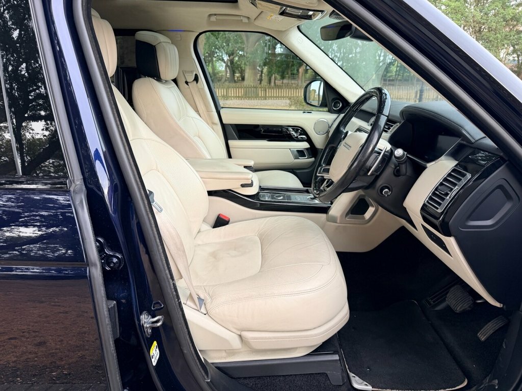 Land Rover Range Rover 5L Autobiography 5dr Blue #2