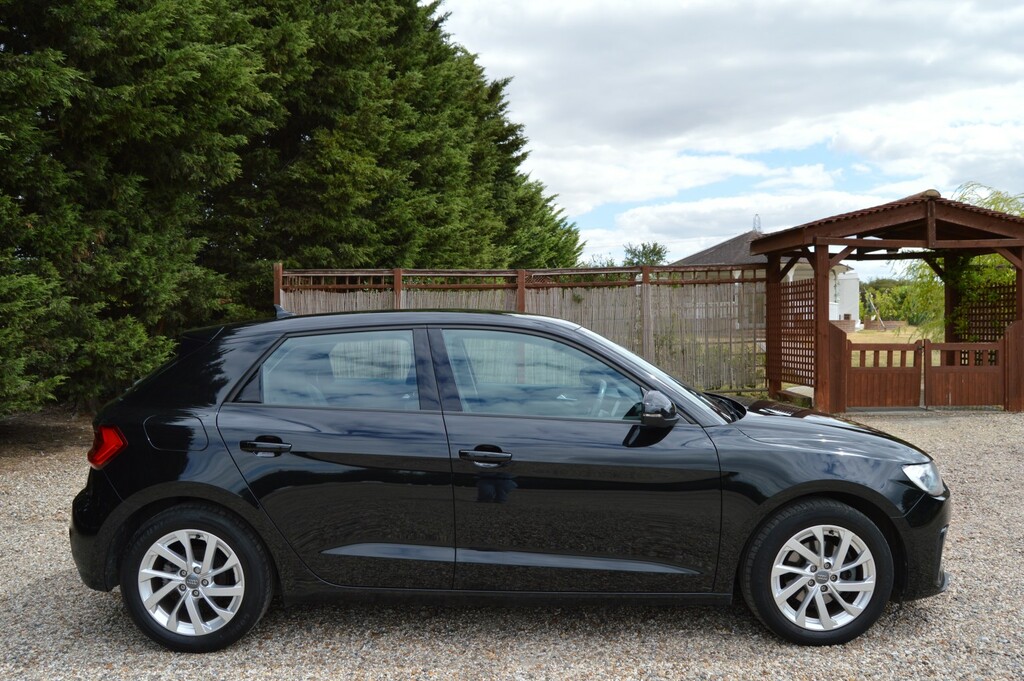 Audi A1 1.0 Tfsi 30 Sport Black #6