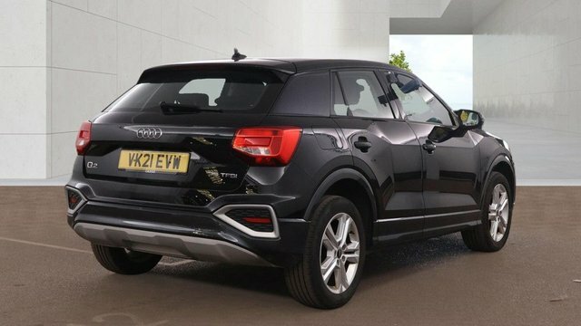 Audi Q2 Tfsi Cod 35 Sport Black #4
