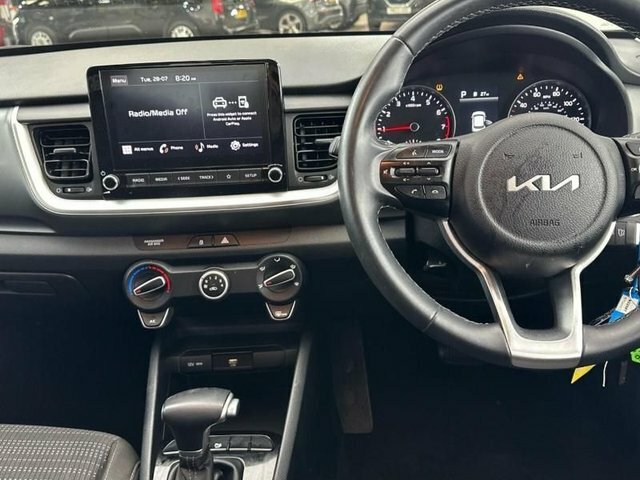 Kia Stonic T-gdi 2 Suv Black #5