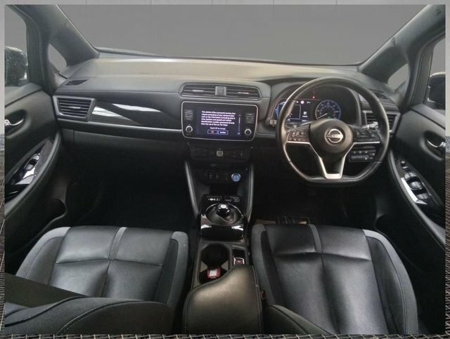 Nissan Leaf Tekna Hatchback Blue #6