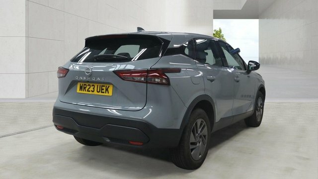 Nissan Qashqai Dig-t Mhev Acenta Premium Grey #4