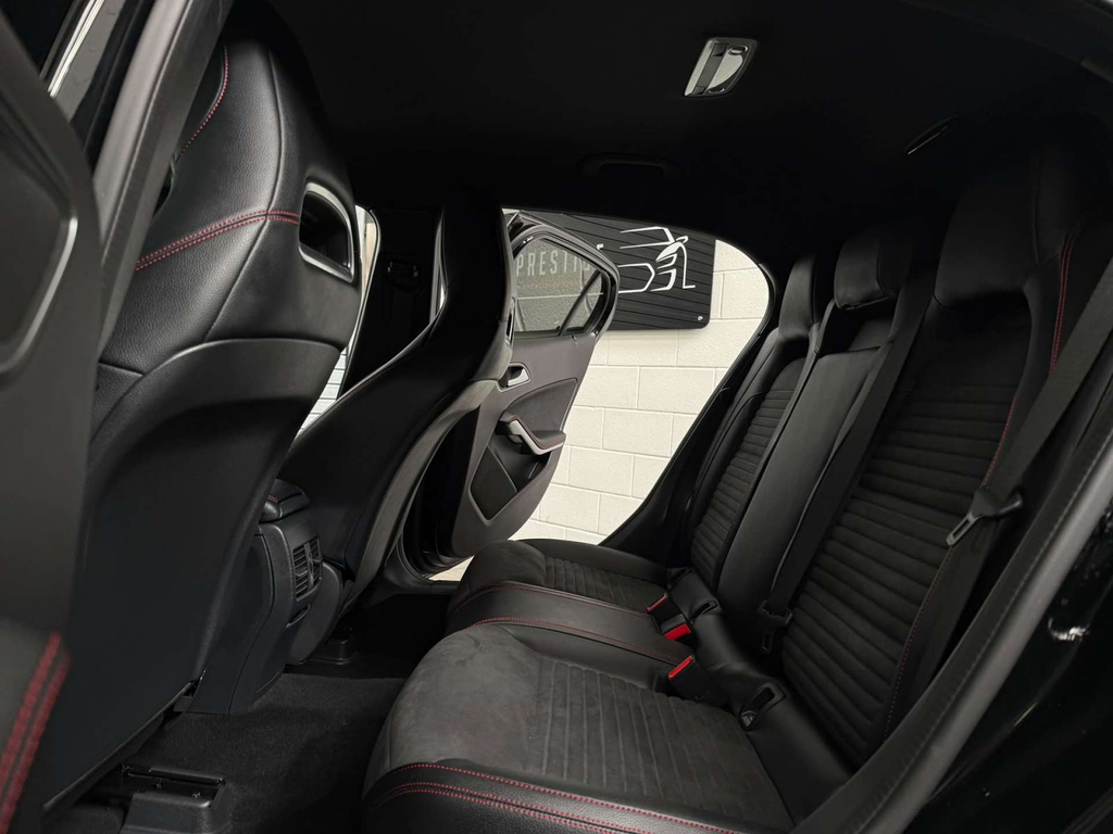 Mercedes-Benz GLA Class 180 Urban Edition Grey #18