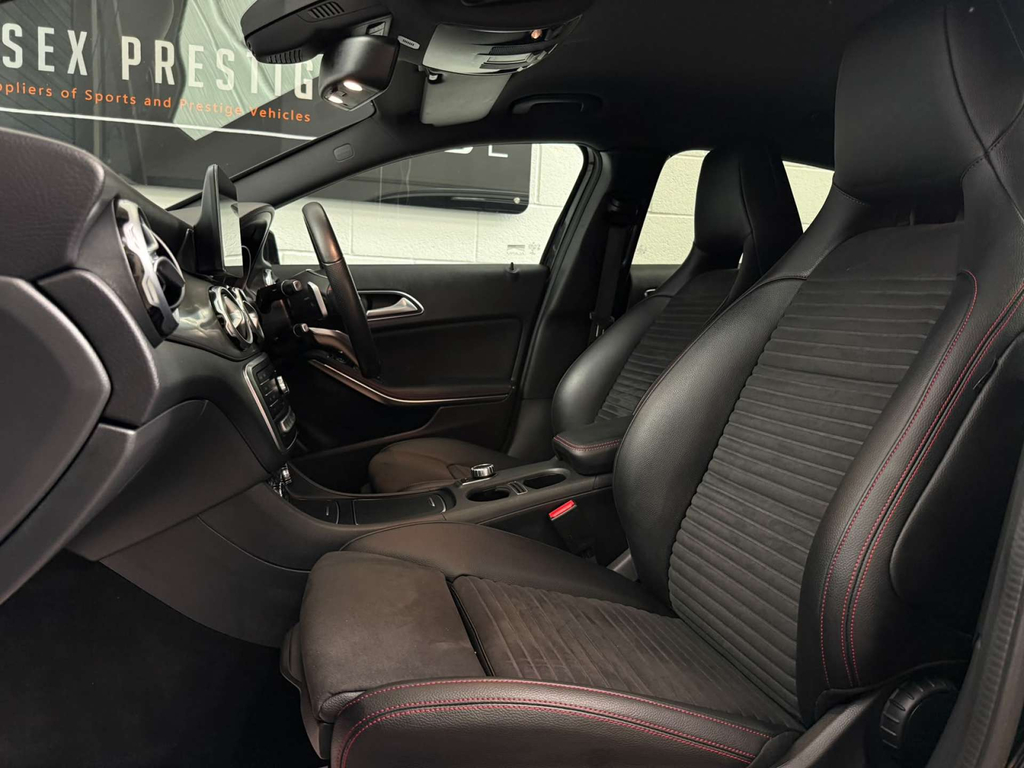 Mercedes-Benz GLA Class 180 Urban Edition Grey #16