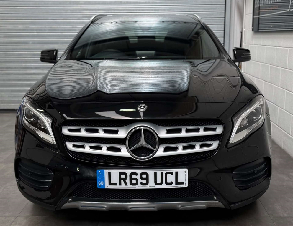 Mercedes-Benz GLA Class Amg Line Edition #2