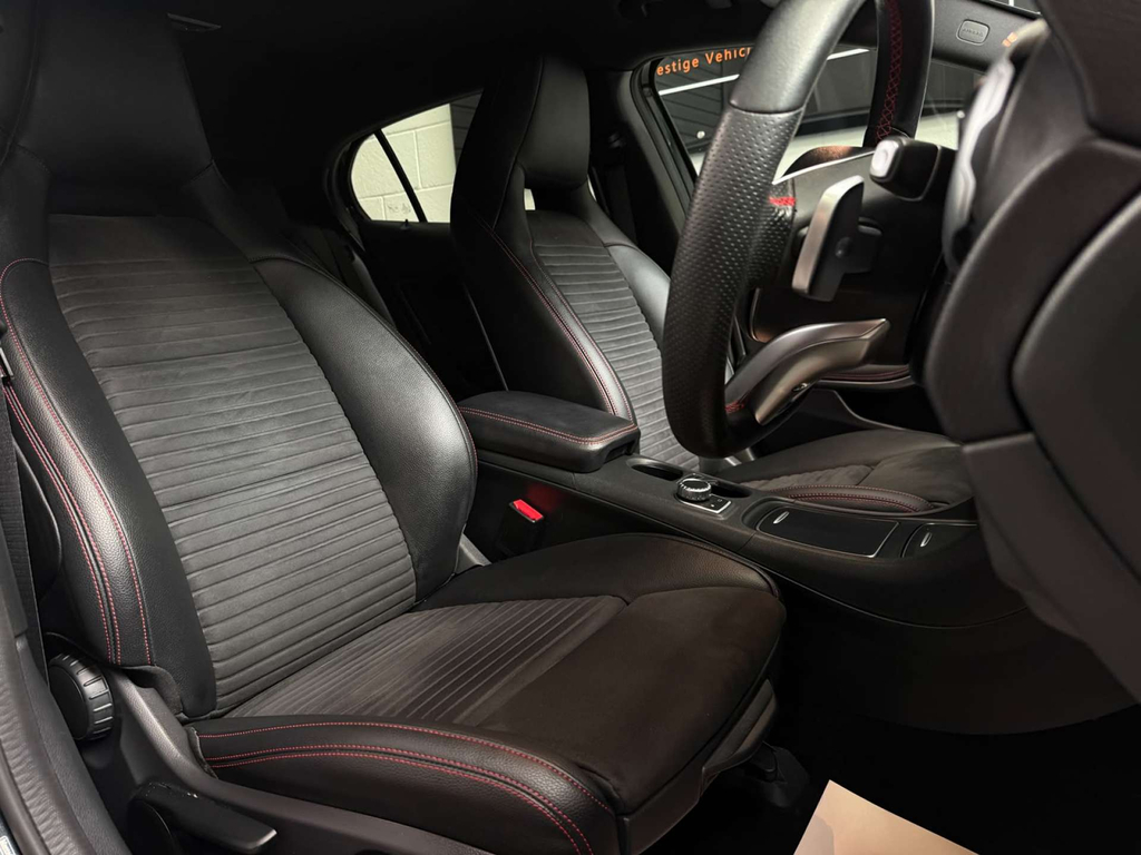 Mercedes-Benz GLA Class 180 Urban Edition Grey #15