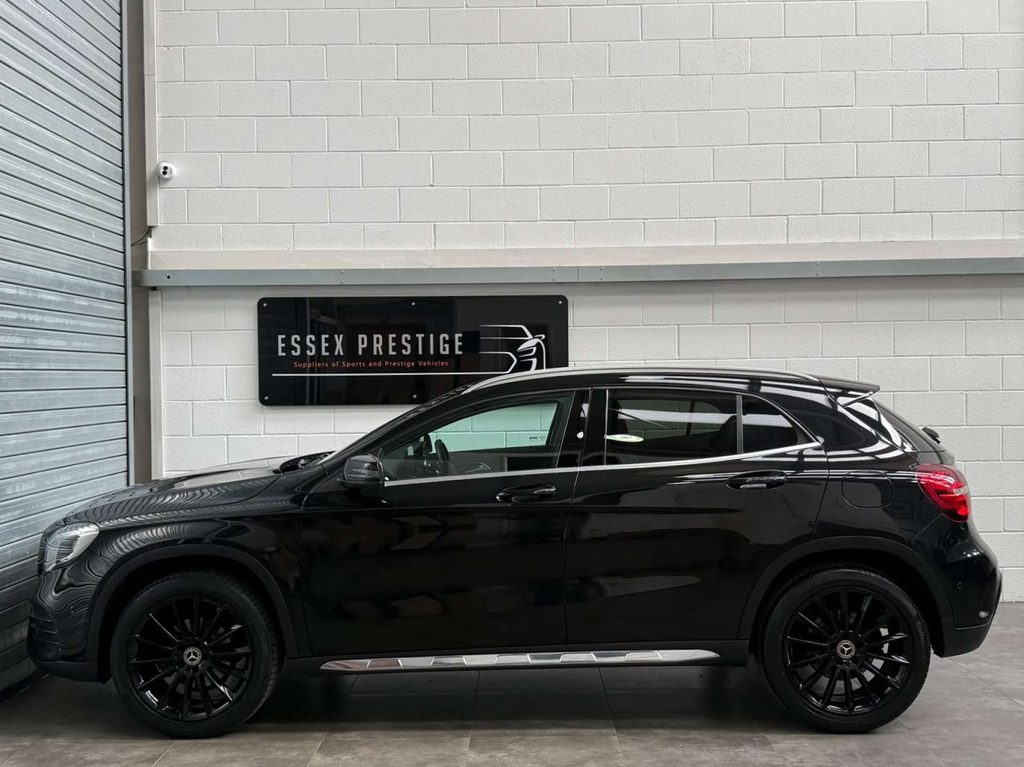 Mercedes-Benz GLA Class Amg Line Edition #4