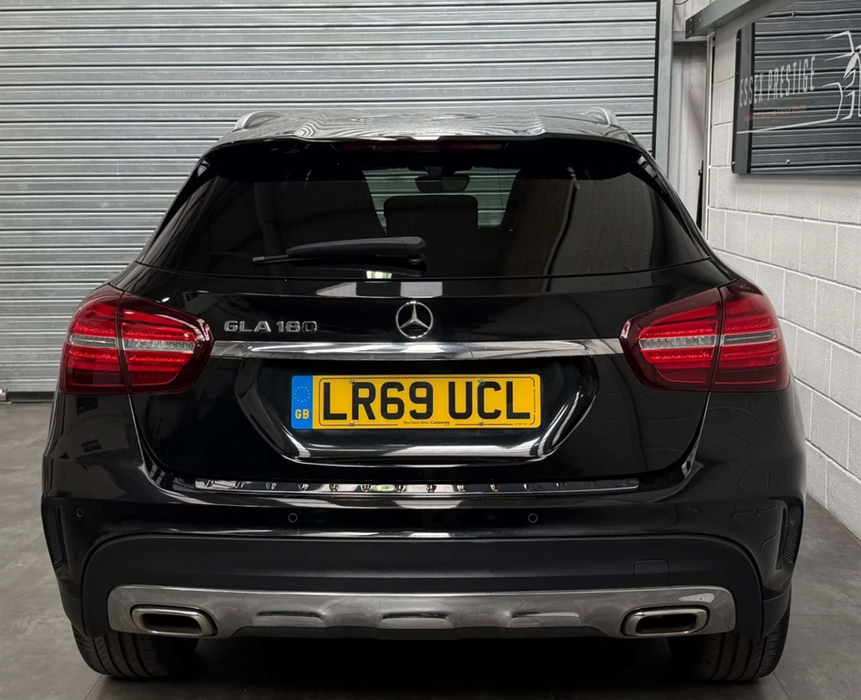 Mercedes-Benz GLA Class 180 Urban Edition Grey #7