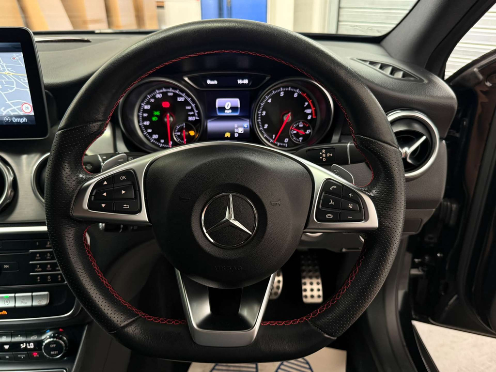 Mercedes-Benz GLA Class 180 Urban Edition Grey #13
