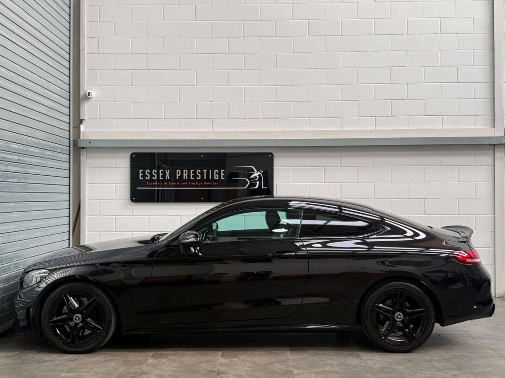 Mercedes-Benz 300 C Amg Line Premium D Black #4