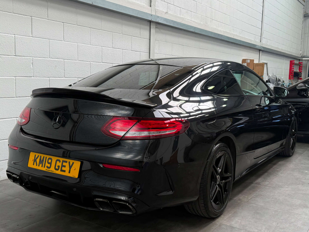 Mercedes-Benz 300 C Amg Line Premium D Black #6